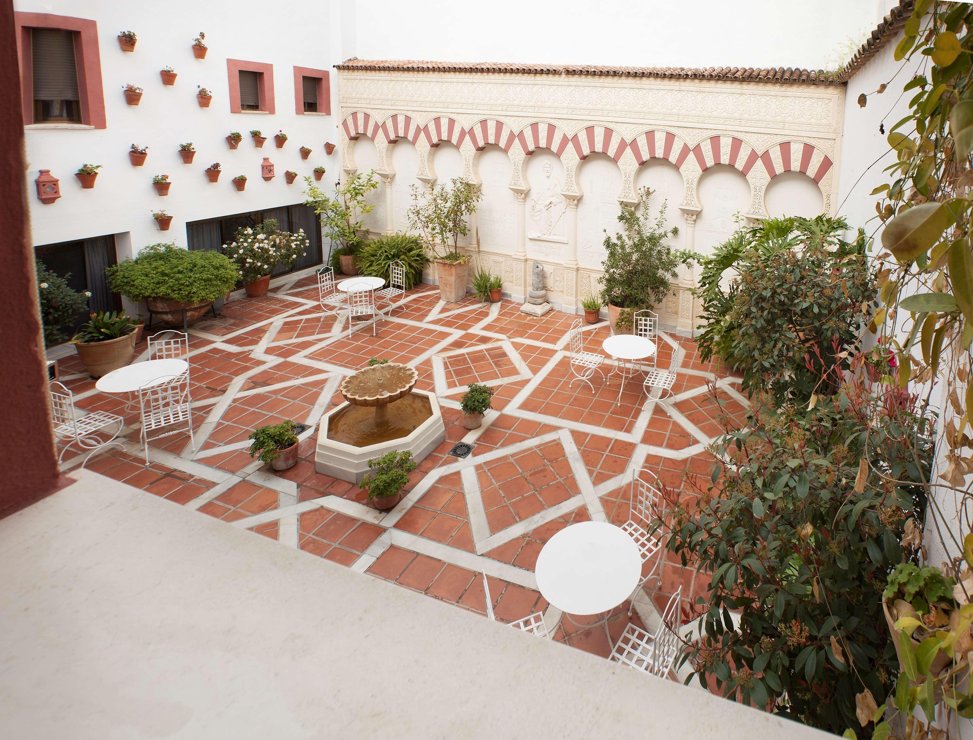 Nh Cordoba Califa Hotel Luaran gambar